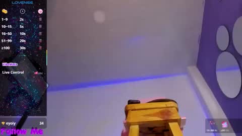 Perla online show from October 13, 5:13 pm