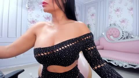 PERLA online show from December 18, 10:24 pm