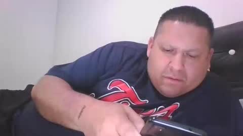 perroar online show from February 6, 4:54 pm