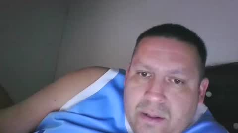 perroar online show from February 8, 5:38 pm