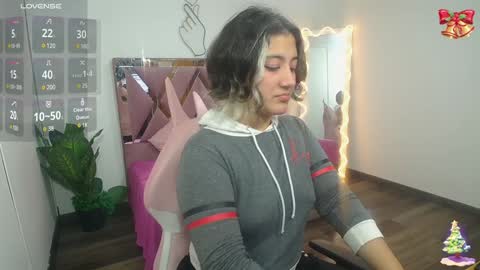 Persefone  online show from December 5, 2:53 am