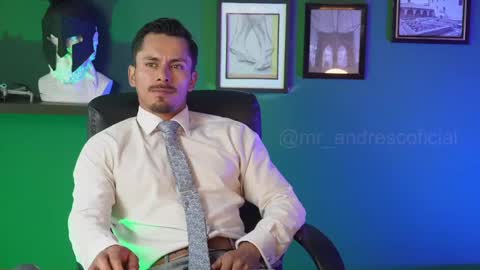 andres    online show from March 4, 9:00 pm