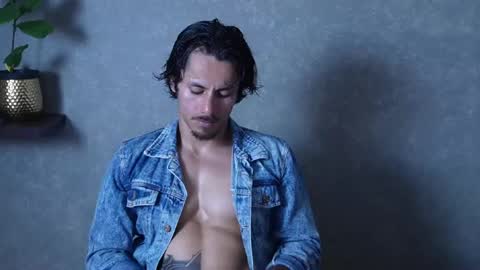 andres    online show from May 29, 7:45 pm