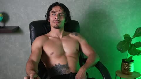 andres    online show from July 30, 7:24 pm