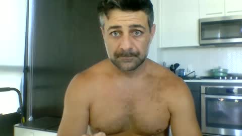 Snapshot of persianprince546 chatting on May 31, 6:09 pm persianprince546 online show from May 31, 6:09 pm