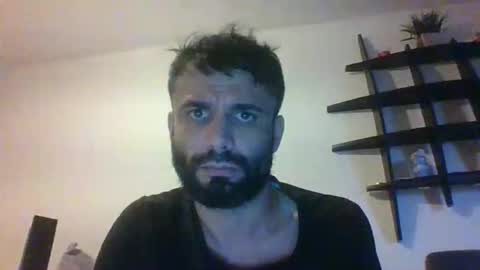 Snapshot of persianprince_13 chatting on April 12, 6:07 am persianprince_13 online show from April 12, 6:07 am