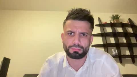Snapshot of persianprince_13 chatting on April 21, 3:24 am persianprince_13 online show from April 21, 3:24 am