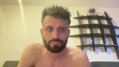 Snapshot of persianprince_13 chatting on April 29, 4:38 am persianprince_13 online show from April 29, 4:38 am
