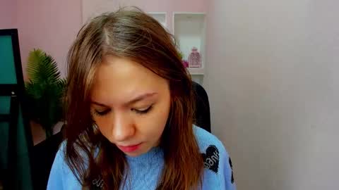 horror flying on the wings of the night.... online show from October 11, 5:28 am