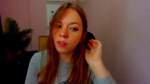 horror flying on the wings of the night.... online show from October 20, 8:20 pm