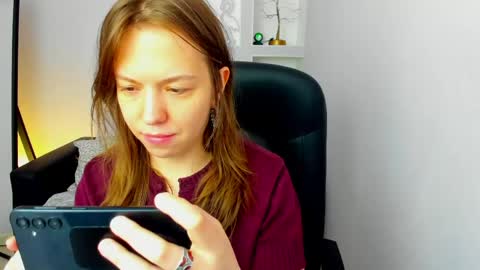 Snapshot of persinaky chatting on April 24, 10:39 am horror flying on the wings of the night.... online show from April 24, 10:39 am