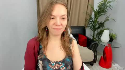 Snapshot of persinaky chatting on June 6, 10:31 am horror flying on the wings of the night.... online show from June 6, 10:31 am