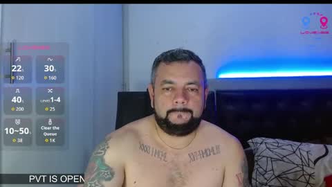Snapshot of perverseveteranmanxxx chatting on April 4, 4:55 am Carlos online show from April 4, 4:55 am