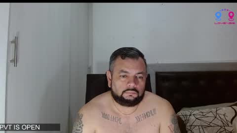 Snapshot of perverseveteranmanxxx chatting on April 5, 6:43 am Carlos online show from April 5, 6:43 am