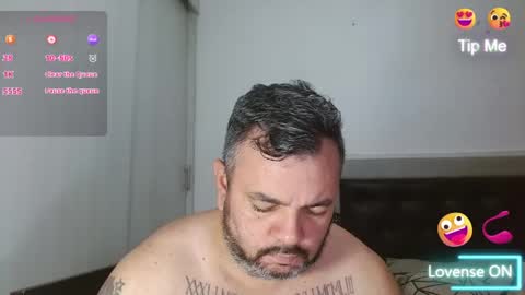 Snapshot of perverseveteranmanxxx chatting on May 6, 3:24 am Carlos online show from May 6, 3:24 am