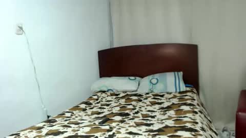 Snapshot of pervert_hardsex chatting on October 18, 1:19 am pervert_hardsex online show from October 18, 1:19 am