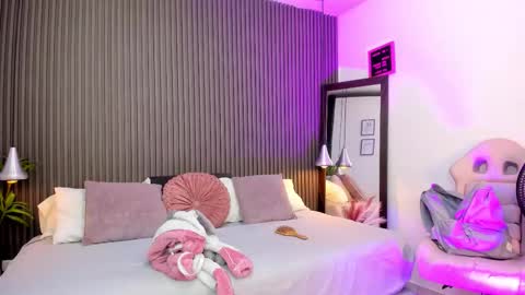 Lizza online show from February 4, 11:27 am