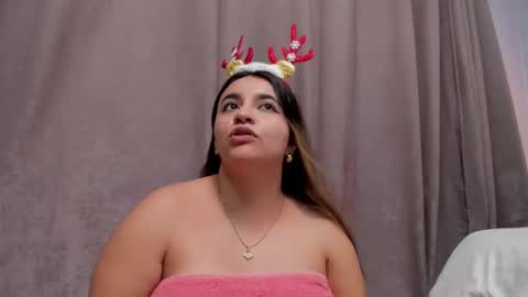 LAURA  online show from December 16, 5:22 pm
