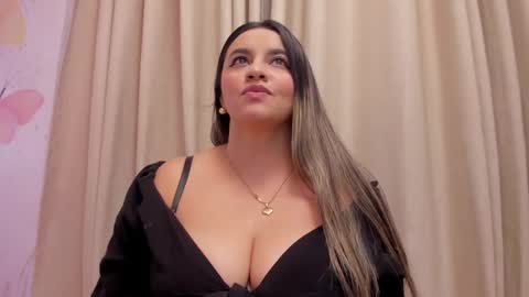 LAURA  online show from February 7, 11:23 am