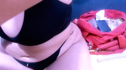  Nicole   online show from October 31, 6:20 pm