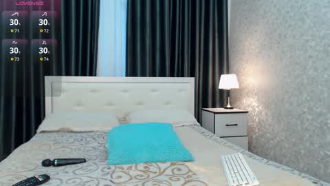 im Ju  PVT IS OPEN -- LUSH IS ON online show from November 22, 5:50 am