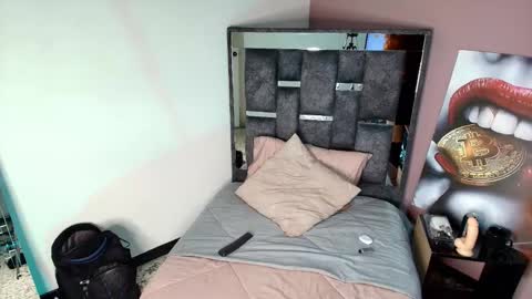 Joseph Ruiz online show from December 22, 5:59 am