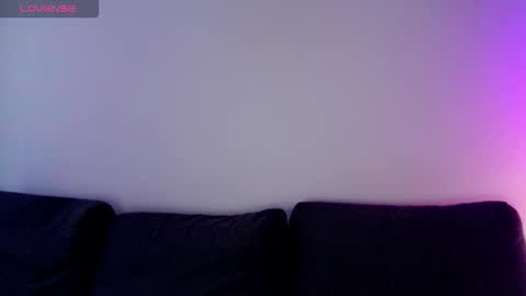 Isabella online show from December 2, 11:37 am