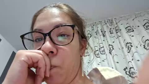 Lisa -  online show from December 29, 1:38 pm