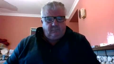 pete112991 online show from December 1, 12:10 pm