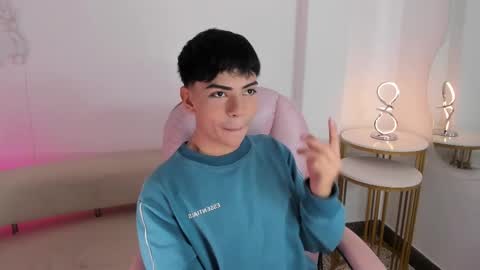 Snapshot of peter_chase chatting on September 29, 6:02 pm Peter online show from September 29, 6:02 pm