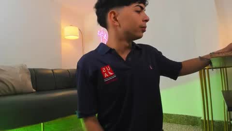 Snapshot of peter_chase chatting on November 15, 6:26 pm Peter online show from November 15, 6:26 pm