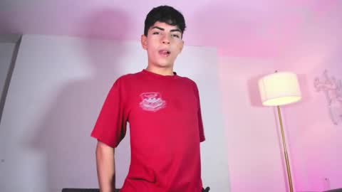 Snapshot of peter_chase chatting on February 13, 5:53 pm Peter online show from February 13, 5:53 pm