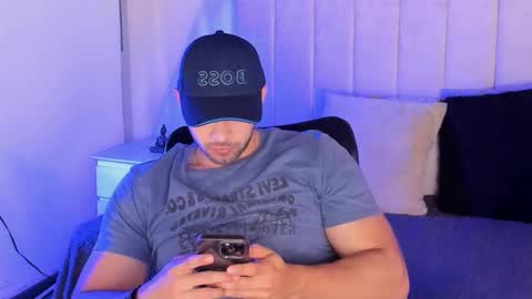 Snapshot of peter_jackson1 chatting on December 1, 11:47 pm peter jackson1 online show from December 1, 11:47 pm