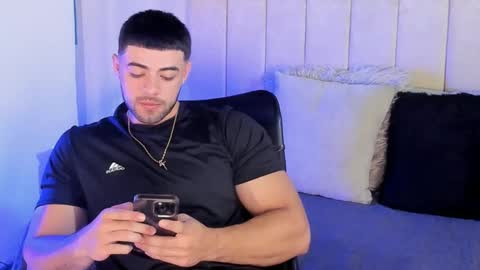 Snapshot of peter_jackson1 chatting on December 2, 8:44 pm peter jackson1 online show from December 2, 8:44 pm