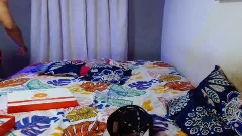 Snapshot of peter_king_ chatting on October 14, 3:40 am peter online show from October 14, 3:40 am