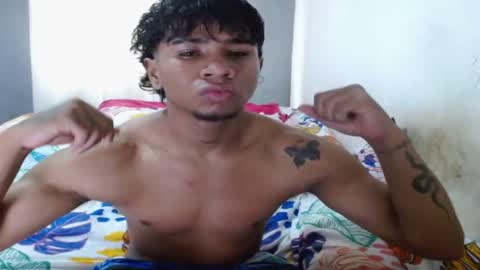 Snapshot of peter_king_ chatting on October 21, 5:02 pm peter online show from October 21, 5:02 pm