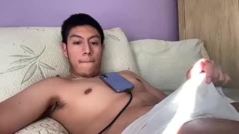 Snapshot of peterbernabe9705 chatting on January 13, 10:26 pm peterbernabe9705 online show from January 13, 10:26 pm