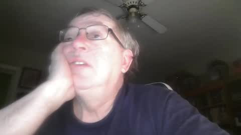 Snapshot of peterinohio57 chatting on April 1, 11:00 am peterinohio57 online show from April 1, 11:00 am