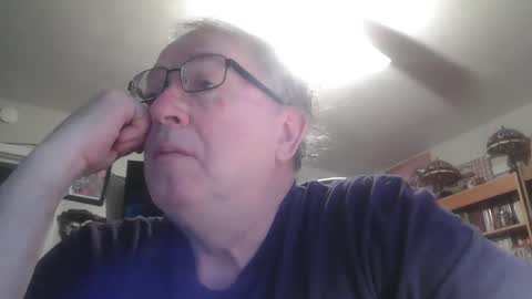 Snapshot of peterinohio57 chatting on April 14, 11:05 am peterinohio57 online show from April 14, 11:05 am
