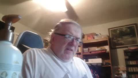 Snapshot of peterinohio57 chatting on May 23, 1:48 pm peterinohio57 online show from May 23, 1:48 pm