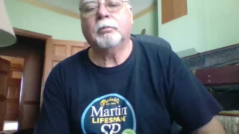 Snapshot of peterofthewoods chatting on December 22, 7:22 pm peterofthewoods online show from December 22, 7:22 pm