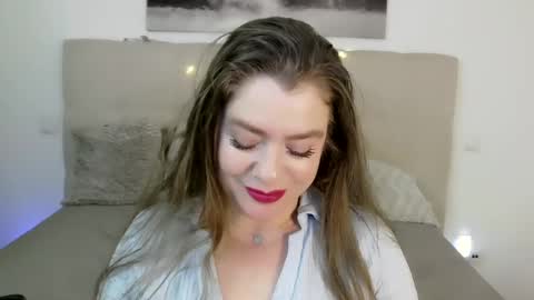 Snapshot of petersemily chatting on December 2, 1:14 am Peters Emily online show from December 2, 1:14 am