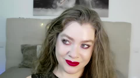 Snapshot of petersemily chatting on December 22, 4:06 pm Peters Emily online show from December 22, 4:06 pm