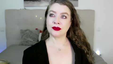 Snapshot of petersemily chatting on January 9, 5:22 pm Peters Emily online show from January 9, 5:22 pm