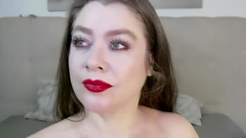 Snapshot of petersemily chatting on February 8, 6:12 pm Peters Emily online show from February 8, 6:12 pm