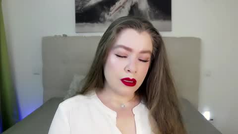 Snapshot of petersemily chatting on February 23, 2:14 pm Peters Emily online show from February 23, 2:14 pm