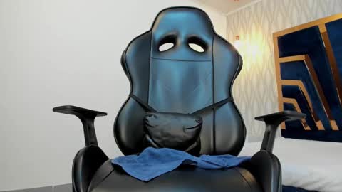 PETES EVANS new account online show from February 25, 5:30 am