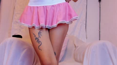 petite_amor online show from January 7, 4:08 am