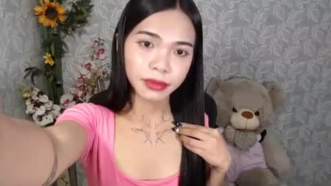 Snapshot of petite_angelx chatting on January 18, 11:00 am angel online show from January 18, 11:00 am