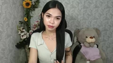 Snapshot of petite_angelx chatting on January 25, 4:13 pm angel online show from January 25, 4:13 pm